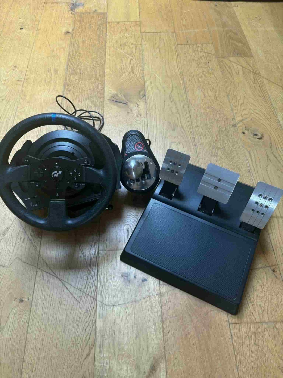 THRUSTMASTER T300 RS avec levier de vitesse, Games en Spelcomputers, Ophalen, Nieuw, Stuur of Pedalen