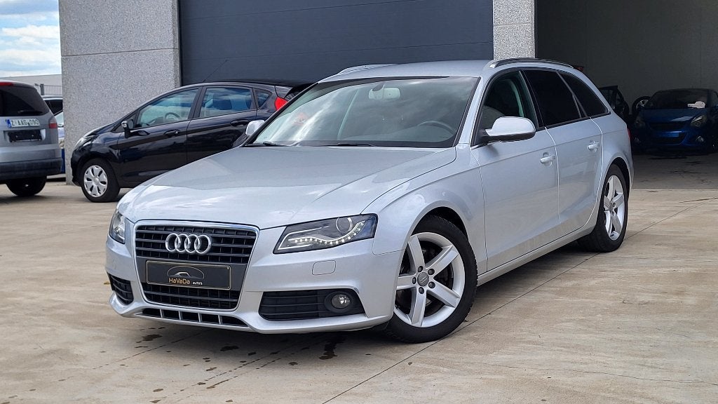 Audi A4 2.0 TDI Euro 5 van 2010 Full Opties TOP STAAT, Auto's, Voorwielaandrijving, Euro 5, Zwart, 4 cilinders