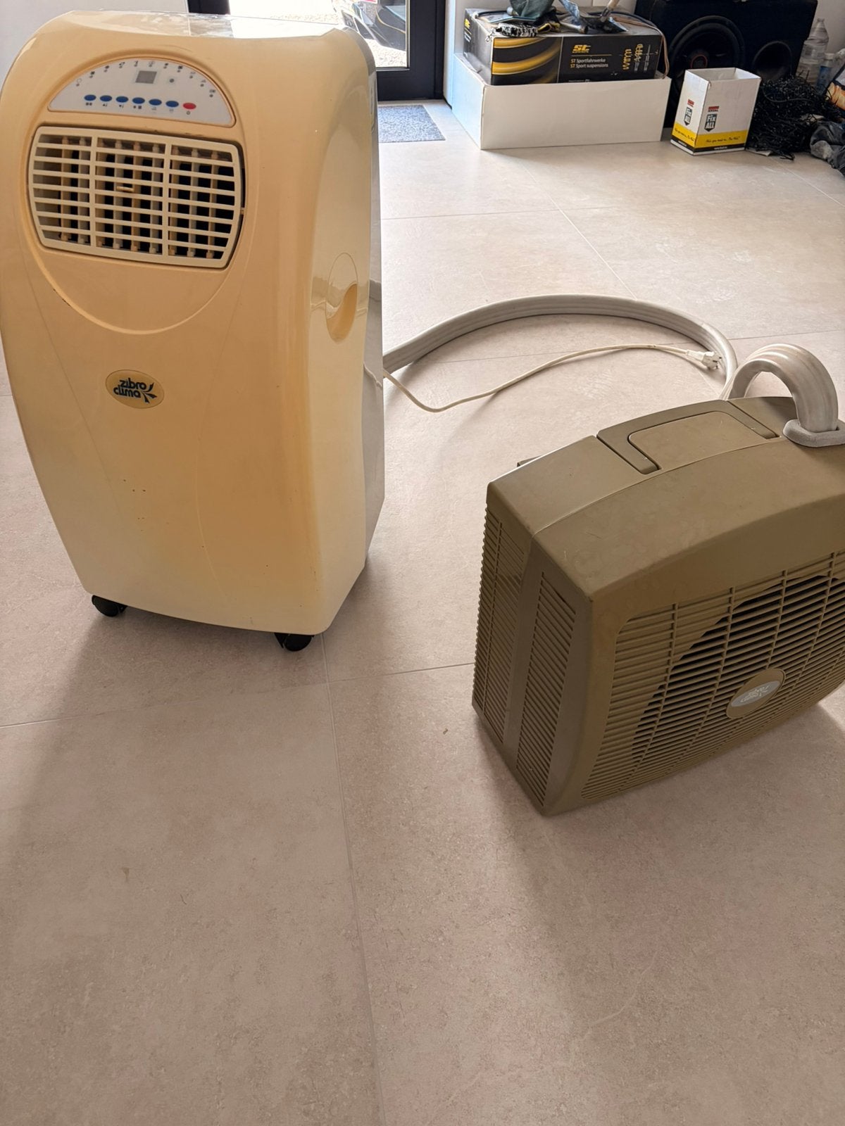 Mobiele airco 14.000 BTU - 4.1kW, Elektronische apparatuur, Airco's, Ophalen, Gebruikt, Mobiele airco