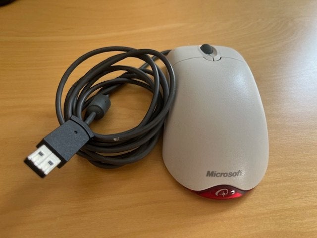 Microsoft Wheel Mouse Optical 1.1A White, Computers en Software, Muizen, Ophalen of Verzenden, Gebruikt, Bedraad, Muis