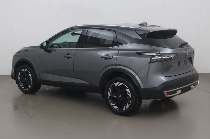 Nissan Qashqai 1.3 dig-t n-connecta xtronic 158 AT, Auto's, Nissan, Automaat, Gebruikt, 4 cilinders, Overige bekleding