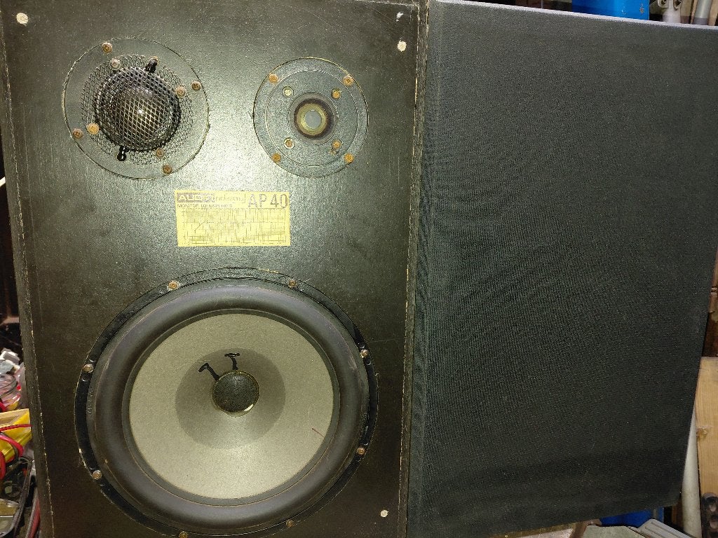 Audio professional Kef Q3, TV, Hi-fi & Vidéo, 60 à 120 watts, Enlèvement, Utilisé, Enceinte colonne