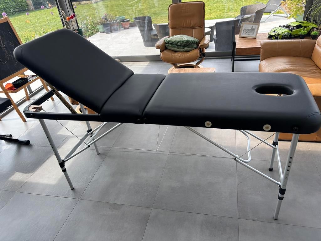 Nieuwe massagetafel, Ophalen, Zo goed als nieuw, Massagetafel