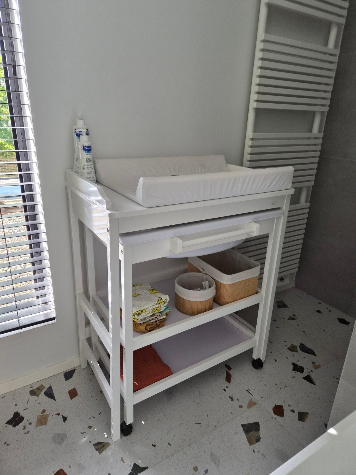 Quax babybadje en verzorgtafel, Kinderen en Baby's, Ophalen, Gebruikt