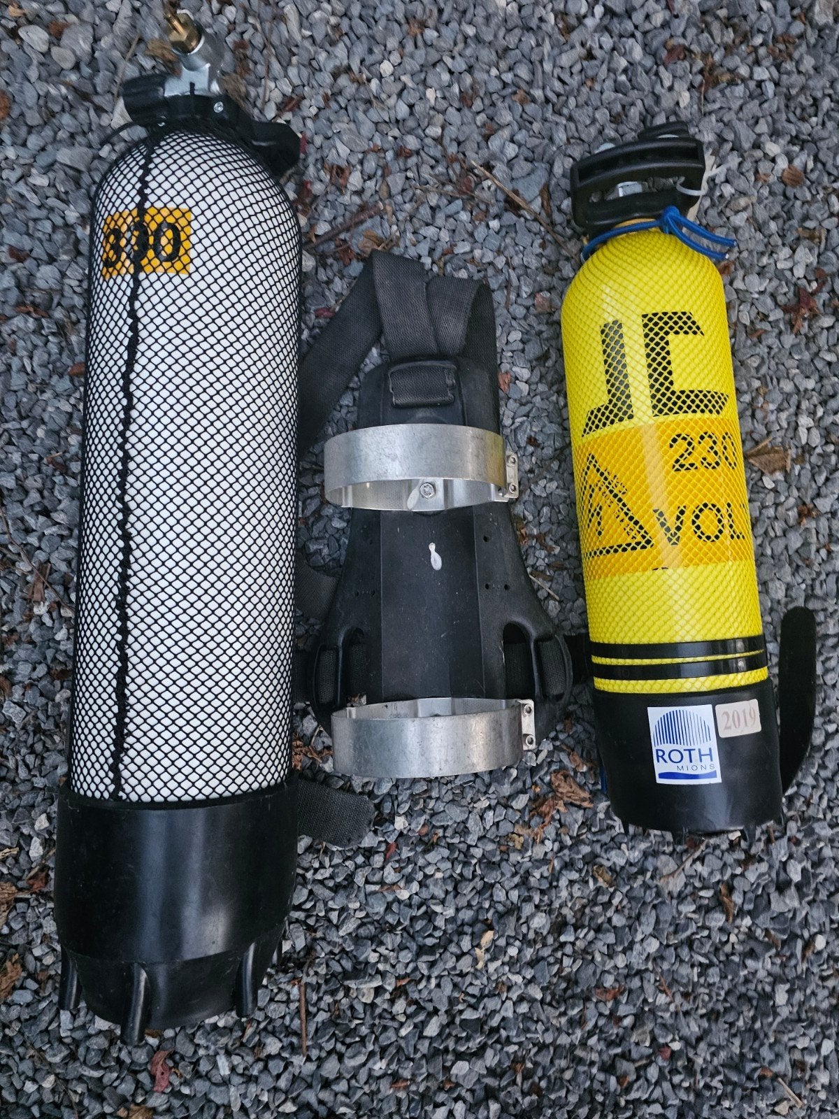 lot de 2 bouteilles de plongée 2019/2013 6 et 12 L, Enlèvement, Comme neuf, Bouteille de plongée