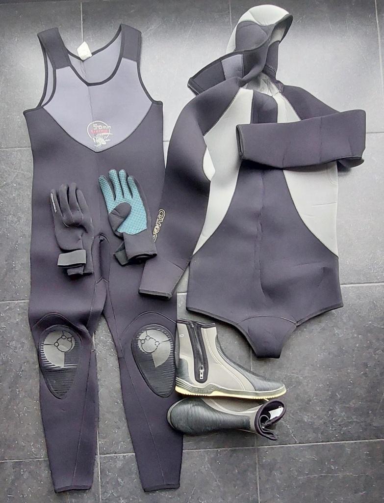 compleet duikpak 2delig+ schoenen /handschoenen, Ophalen, Zo goed als nieuw, Duikpak