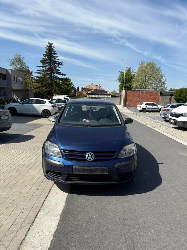 Volkswagen golf + bj 2008, Auto's, Volkswagen, Golf Plus, Zwart, Blauw, 5 deurs
