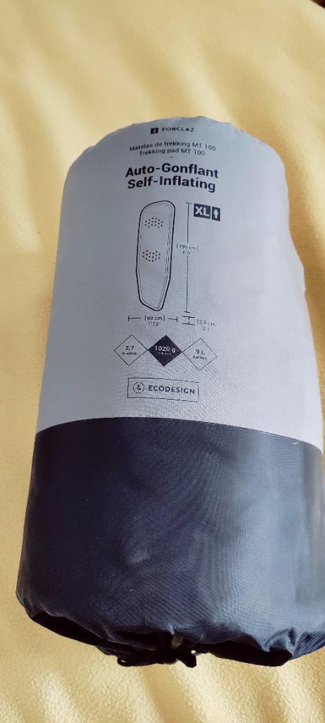 Camping trekking matelas auto-gonflant, Caravanes & Camping, Enlèvement, Pompe intégrée, Comme neuf, 1 personne