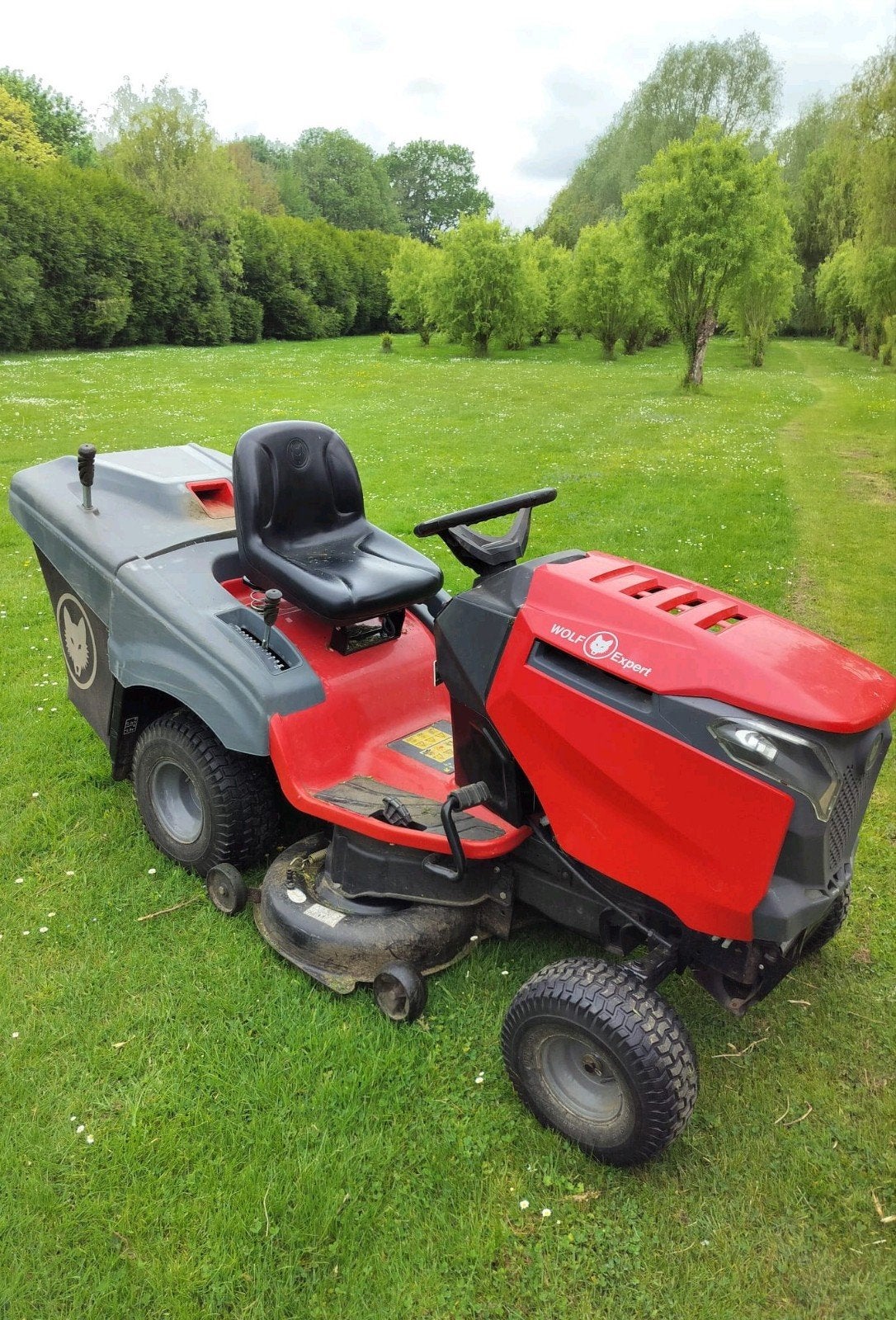 Wolf-Garten Alpha 106.185 H zitmaaier met opvangbak – 2017, Ophalen, Gebruikt, Wolf garten, 90 tot 120 cm