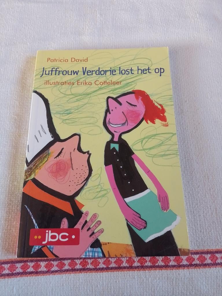 Juffrouw verdorie lost het op, Boeken, Ophalen of Verzenden, Zo goed als nieuw