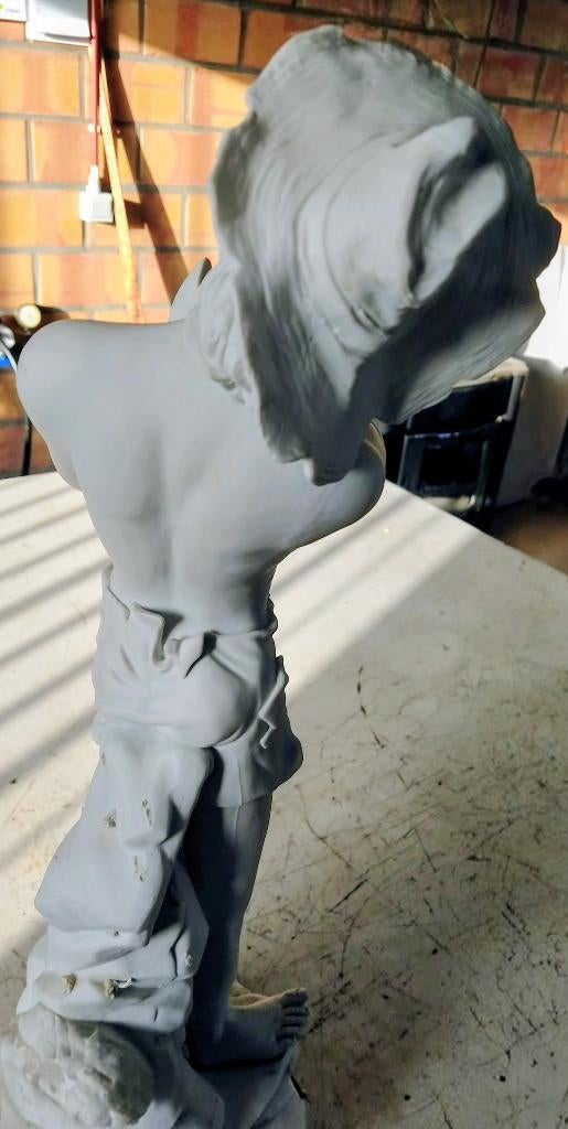 Beeld visser in porselein, Antiek en Kunst, Ophalen