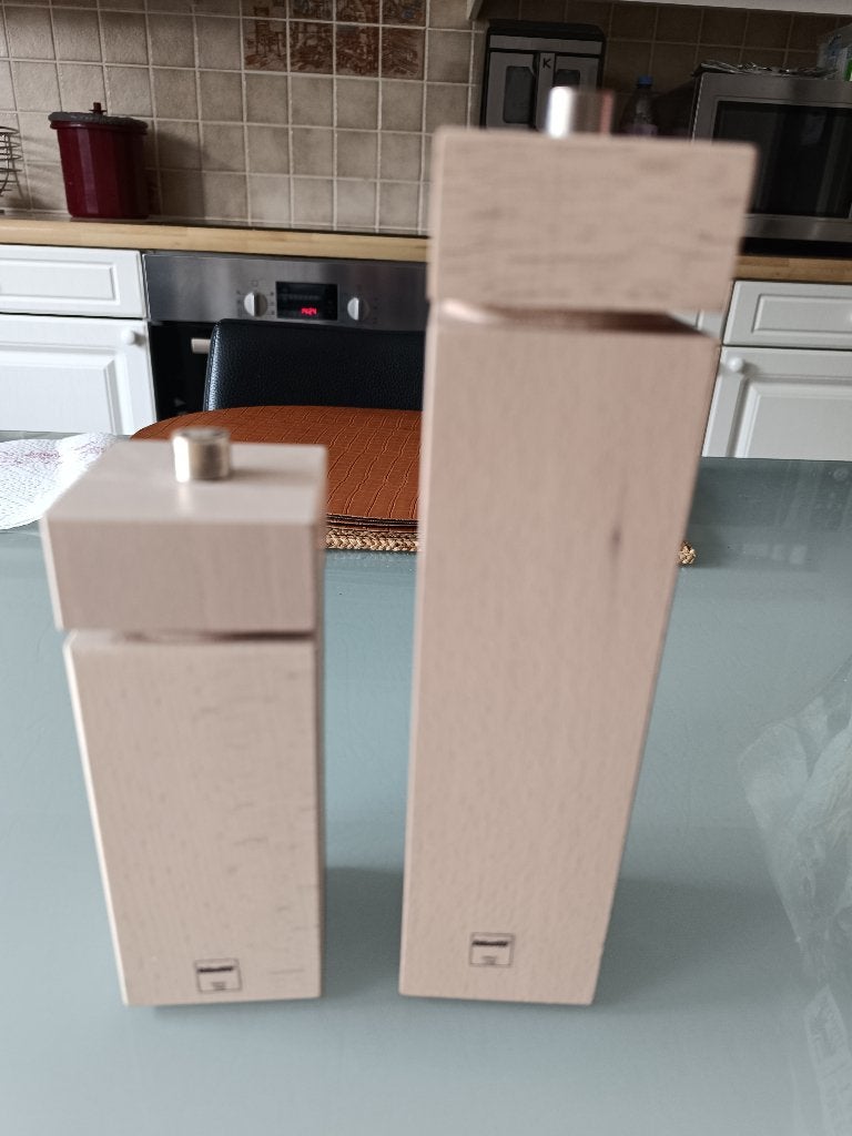 Beuken Peper en zout molen merk Bisetti, Overige typen, Hout, Ophalen of Verzenden, Zo goed als nieuw