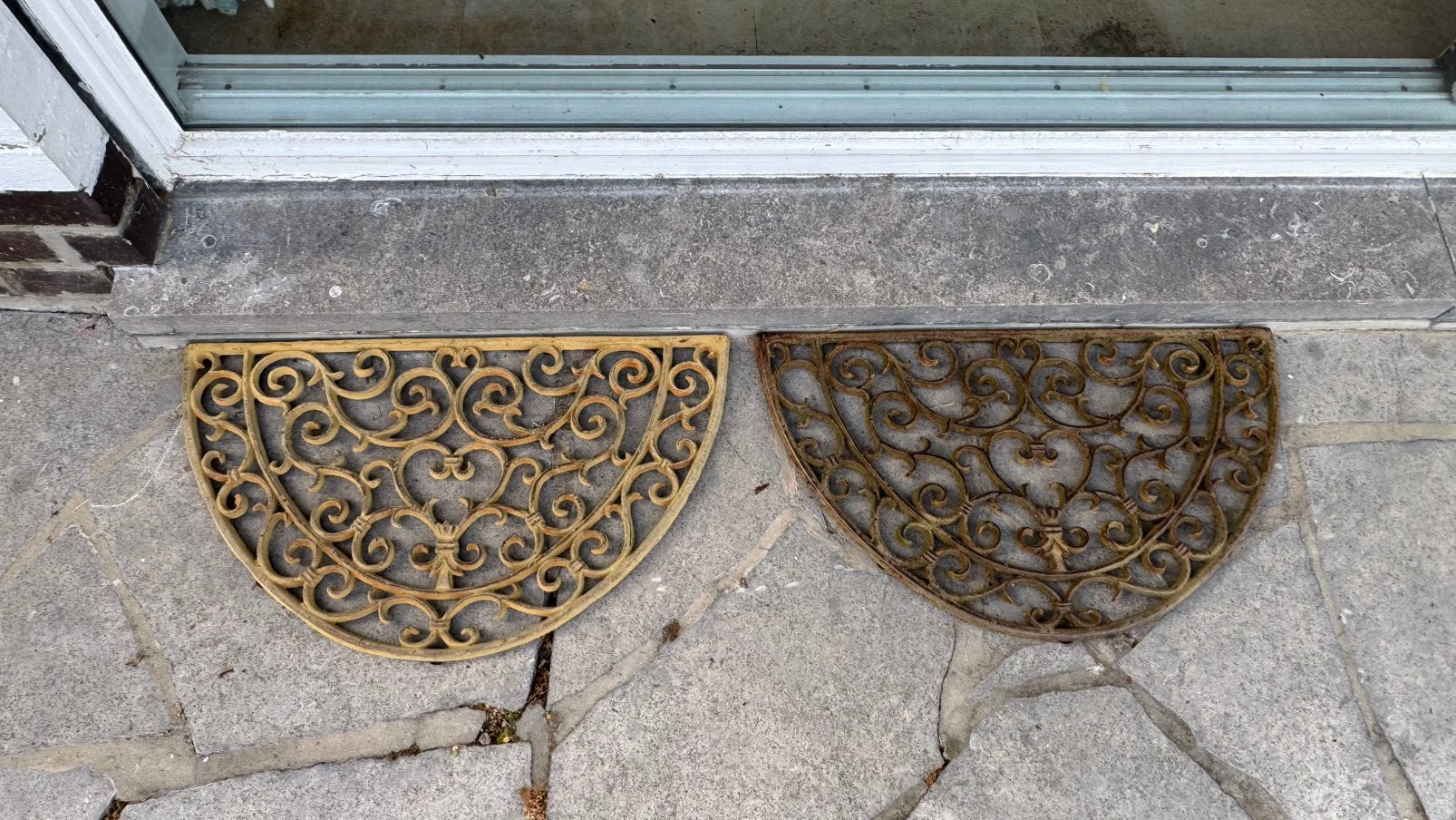 Paire de tapis de porte anciens en fonte Demi-lune (offre?), Ophalen, Zo goed als nieuw, Gietijzer