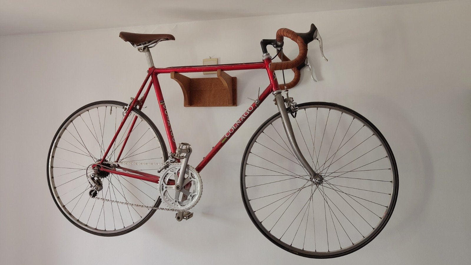 Retro vintage koersfiets, Ophalen