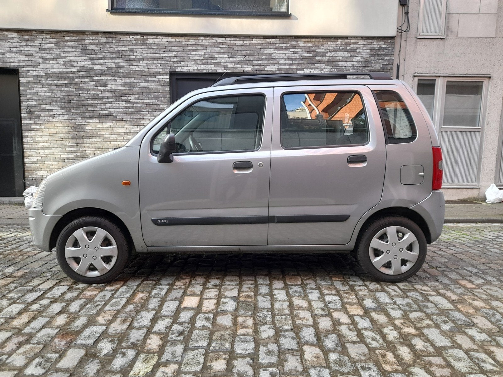 Suzuki Wagon R Airco / weinig km, Voorwielaandrijving, Stof, 4 cilinders, Airbags