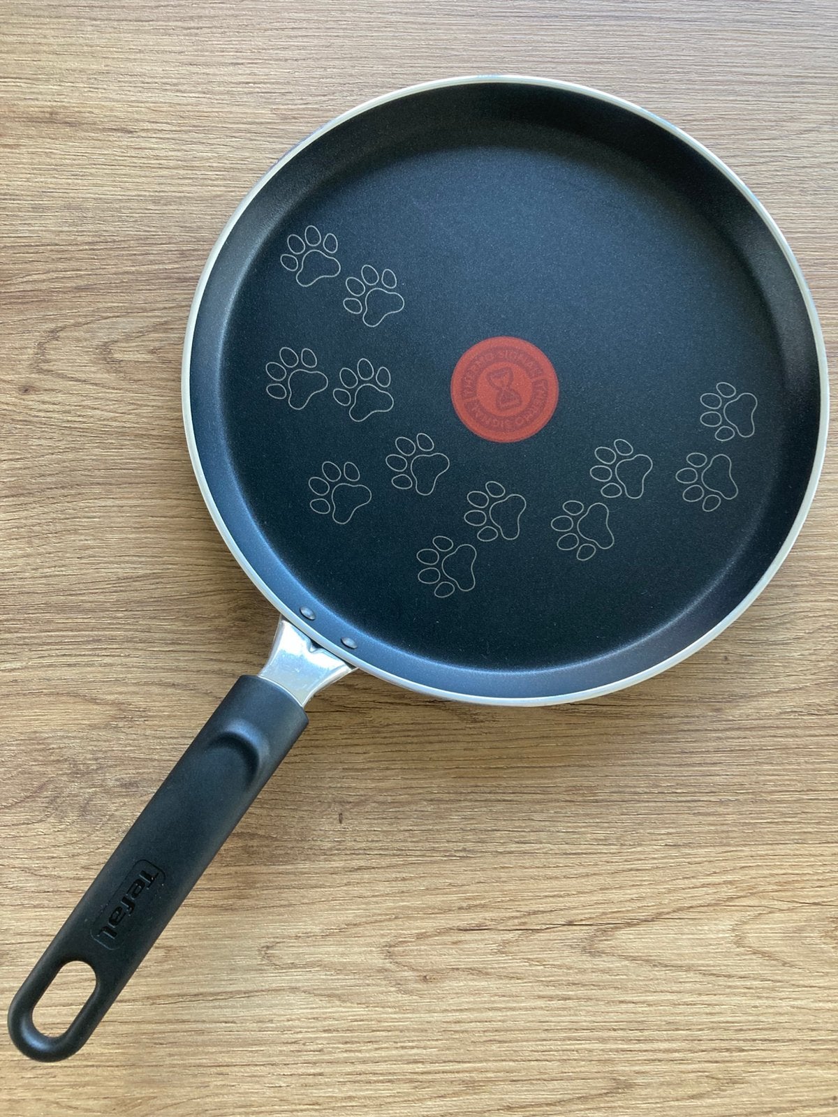 Poêle à crêpes Tefal chat, ne convient pas à l'induction, Maison & Meubles, Cuisine | Casseroles & Poêles, Enlèvement ou Envoi