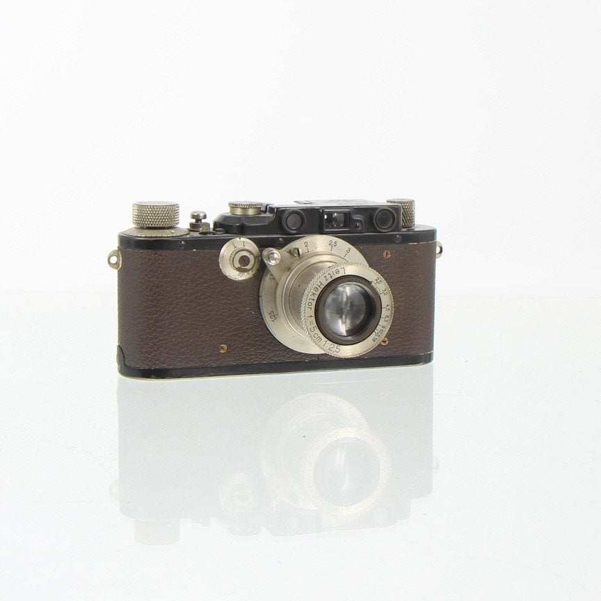 Black Leica III with Hektor 5cm f/2.5 lens, Ophalen of Verzenden, Leica