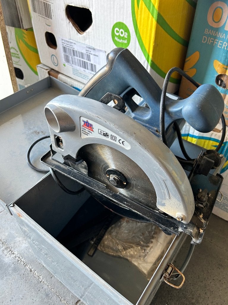 handzaag machine powerplus in koffer, Gebruikt, Cirkelzaag, Ophalen of Verzenden, Powerplus