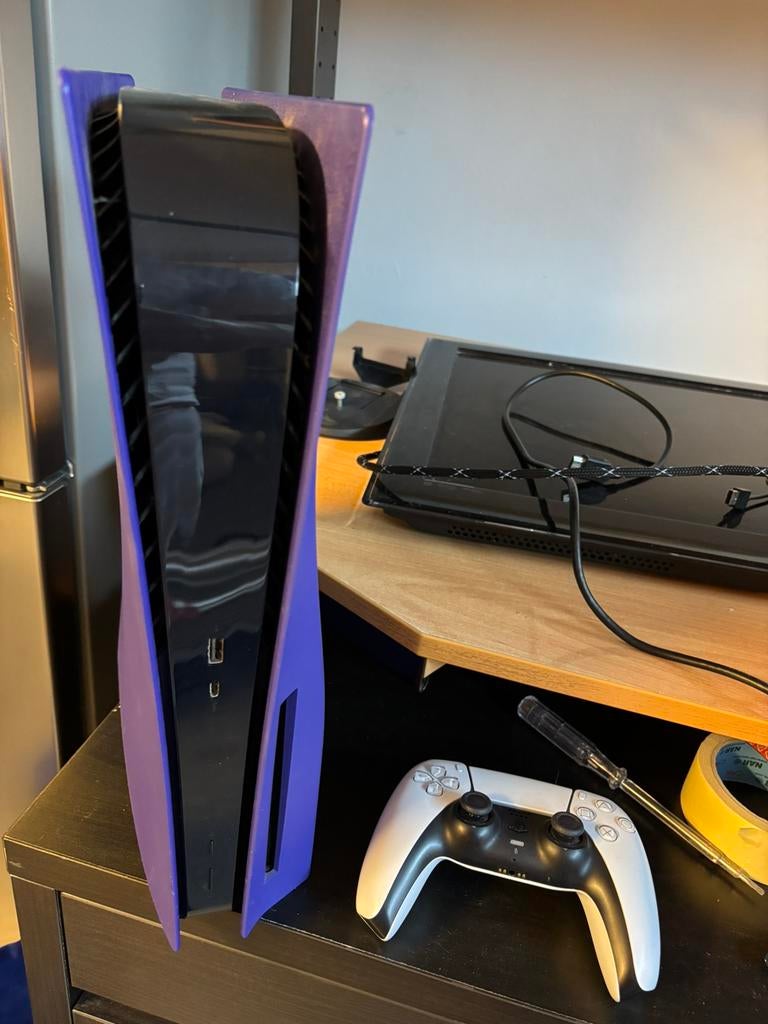 Ps5 disc paars met controller perfect werkend, Games en Spelcomputers, Ophalen, Zo goed als nieuw
