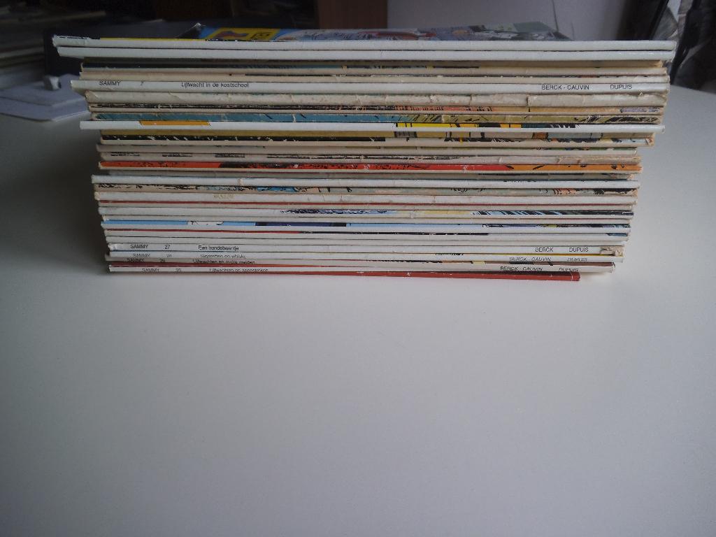 Lot 30 strips Sammy, Boeken, Stripverhalen, Gelezen, Meerdere stripboeken, Ophalen of Verzenden