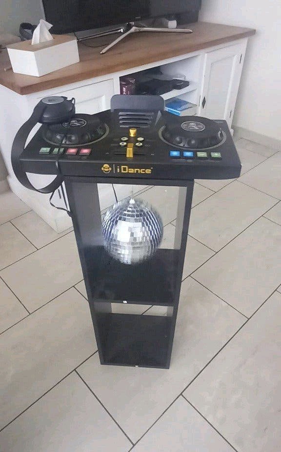 DJ iDance pour enfant avec boule disco, Musique & Instruments, Enlèvement ou Envoi