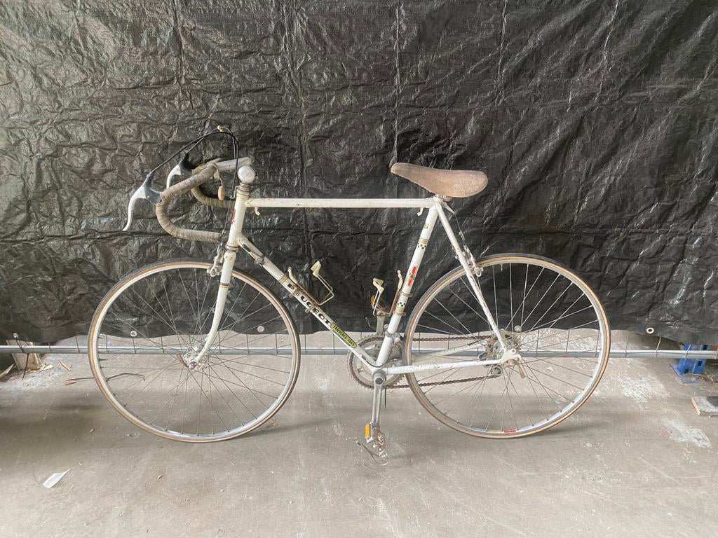 Vintage retro velo, Enlèvement