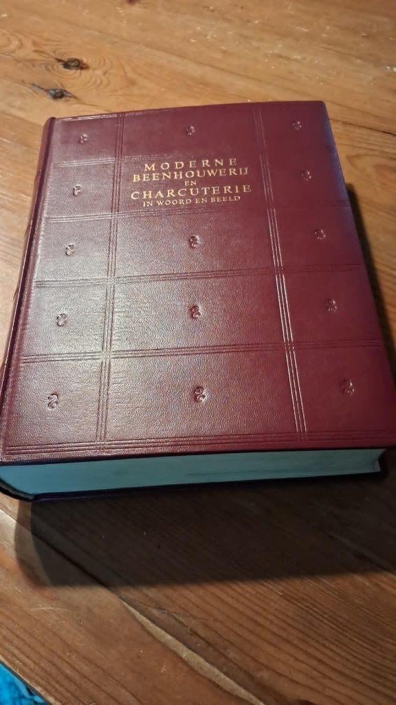Boek Beenhouwerij en Charcuterie in woord en beeld 1955, Enlèvement, Comme neuf