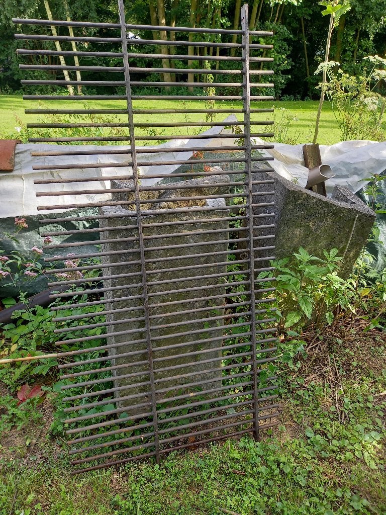 Grille en metal, Enlèvement, Comme neuf