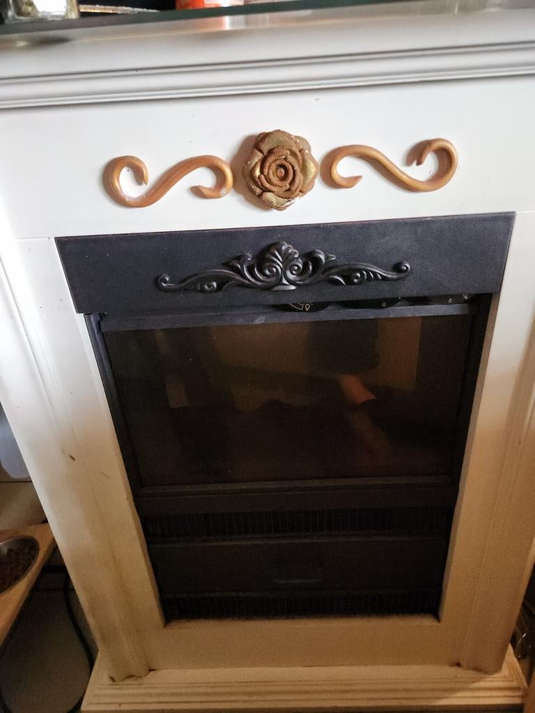 Elektrische heater met ombouwkast, Ophalen