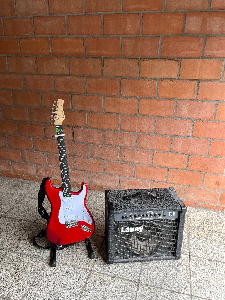 Elektrische gitaar en versterker, Muziek en Instrumenten, Ophalen, Gebruikt, Gitaar, Minder dan 50 watt