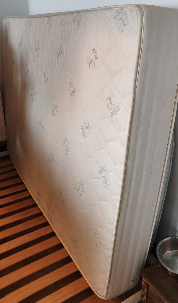 Gratis Matras, Maison & Meubles, Chambre à coucher | Matelas & Sommiers, Matelas, 140 cm, Enlèvement, Utilisé