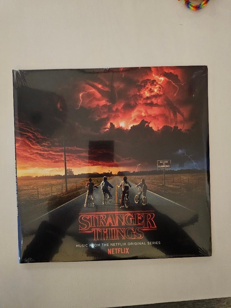 Stranger Things Music From The Netflix Original Series - LP, Cd's en Dvd's, Ophalen of Verzenden, Nieuw in verpakking, 12 inch