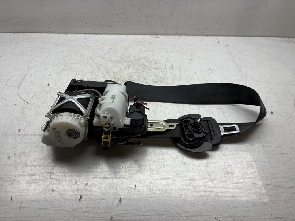 CEINTURE DE SECURITE AVANT GAUCHE Volkswagen Golf VII (AUA), Volkswagen, Volkswagen AG, Utilisé, Kundenbetreuung@volkswagen.de