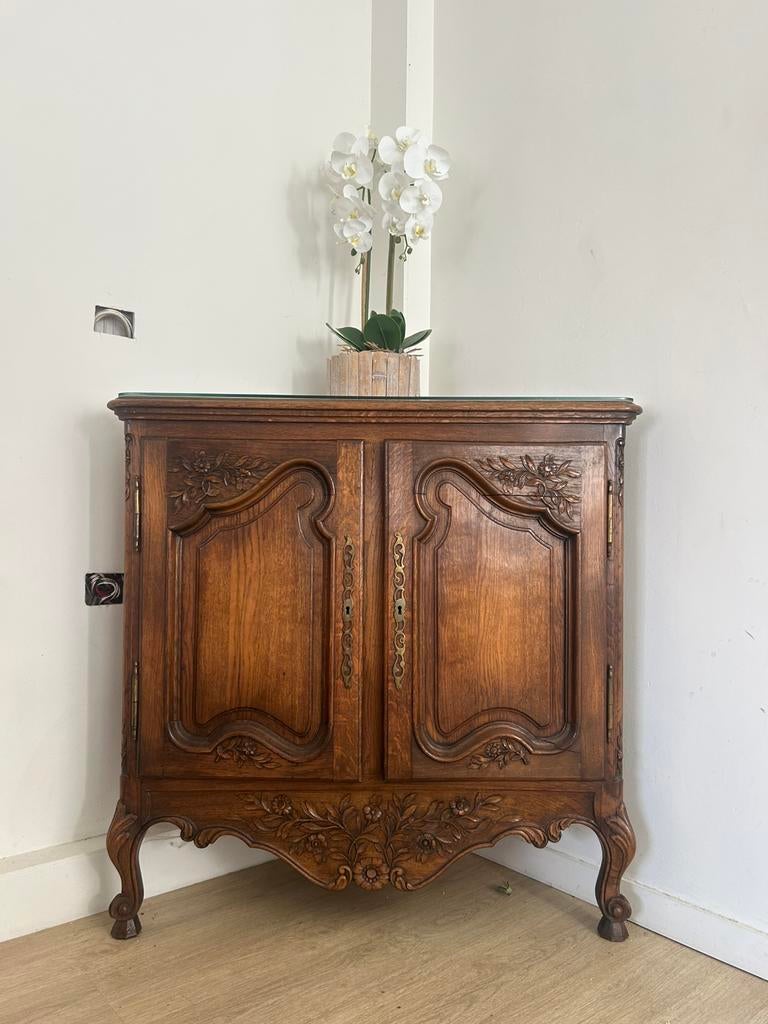 Servieskast/ Armoire, Met plank(en), Gebruikt, 100 tot 150 cm, 100 tot 150 cm