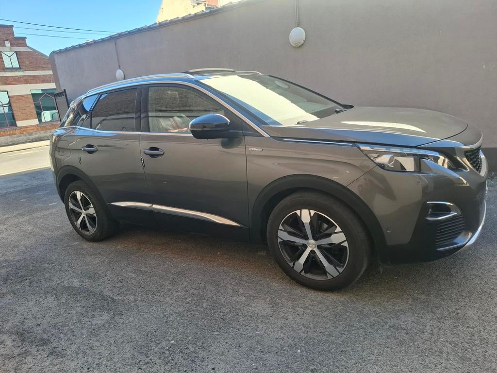 PEUGEOT 3008 1.2 ESSENCE GT LINE AUTOMATIQUE FULL OPTIONS, Argent ou Gris, Achat, Entreprise, Carnet d'entretien