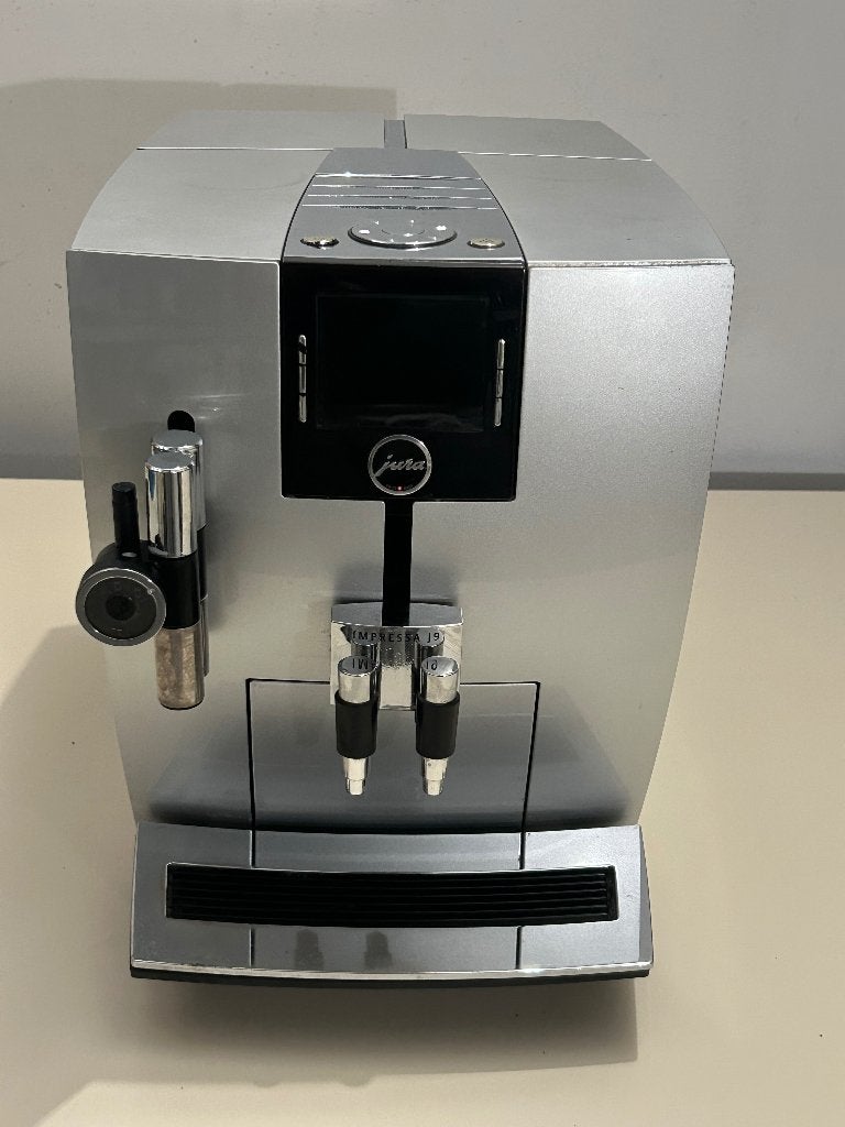 Jura IMPRESSA J9 One Touch, argent, Electroménager, Réservoir d'eau amovible, Enlèvement ou Envoi, Cafetière, 10 tasses ou plus