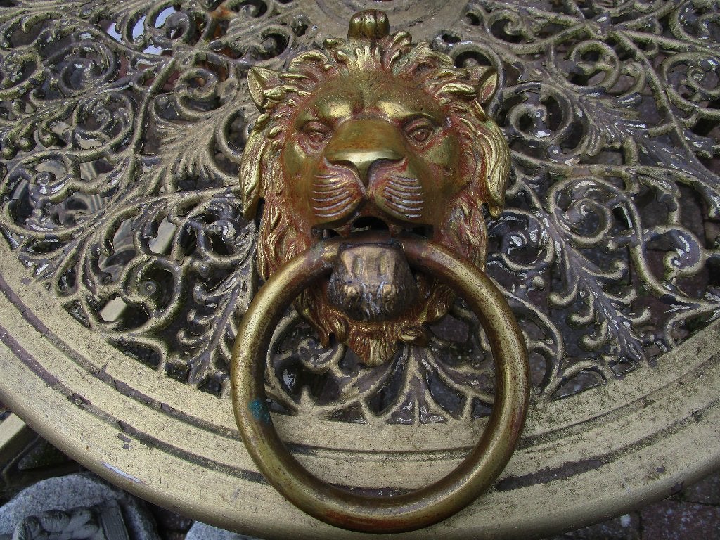 heurtoir de porte en forme de lion en bronze, Antiquités & Art, Enlèvement, Bronze