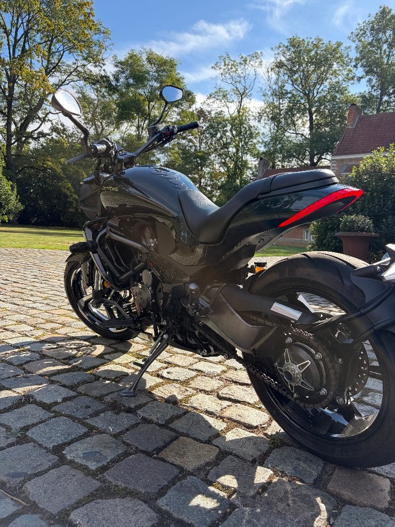 Modèle de salle d'exposition Zontes ZT350S, Enlèvement ou Envoi, 1 cylindre, 12 à 35 kW