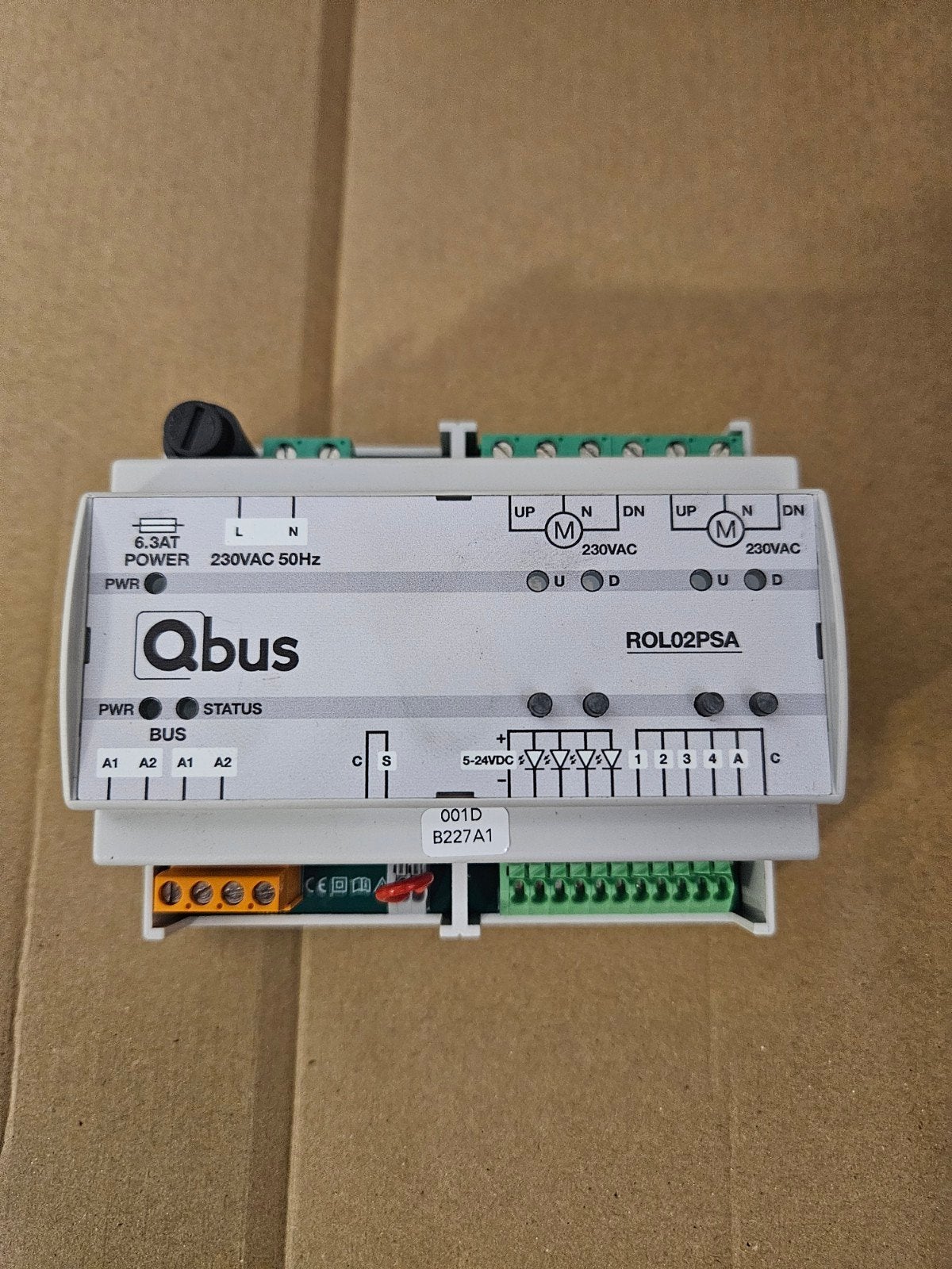 Qbus, Enlèvement