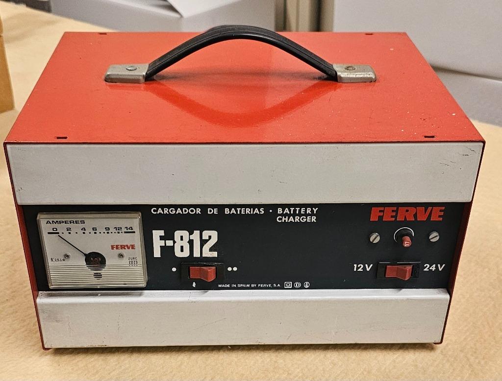 batterij lader, Auto-onderdelen, Accu's en Toebehoren, Ophalen of Verzenden, Gebruikt