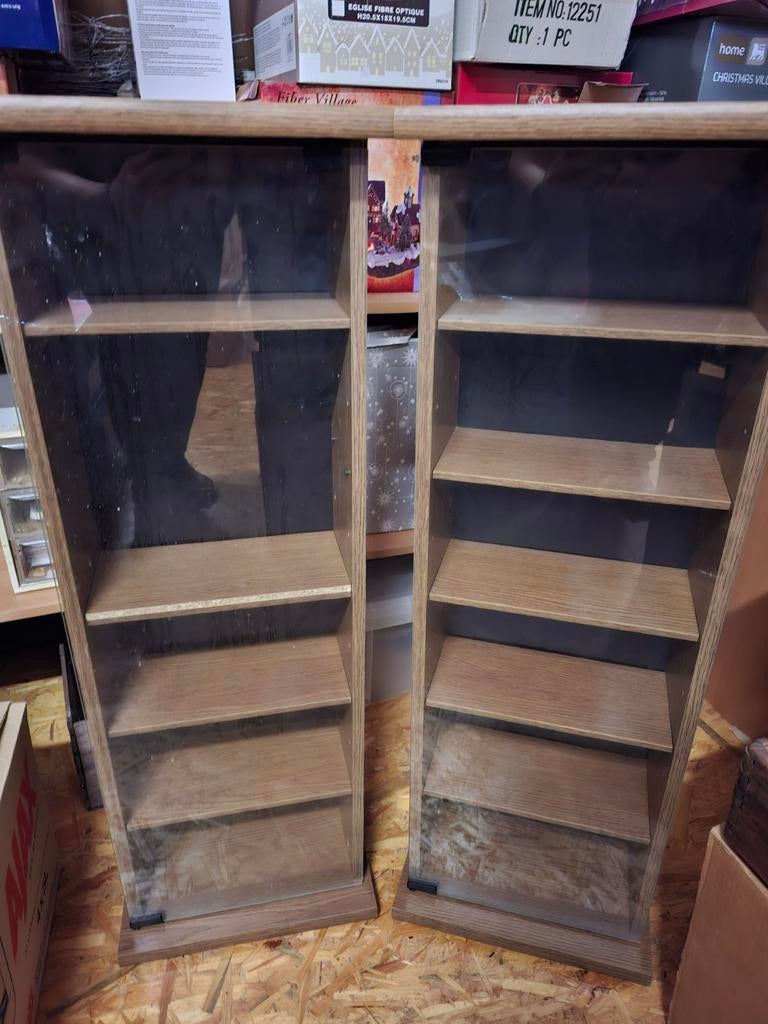 Vitrine, Enlèvement