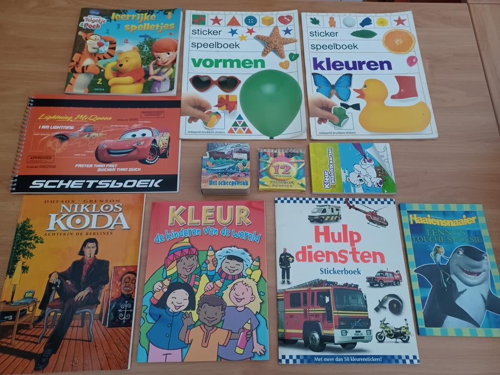 Boeken, strips, puzzels, spelletjes, Enlèvement ou Envoi, Comme neuf