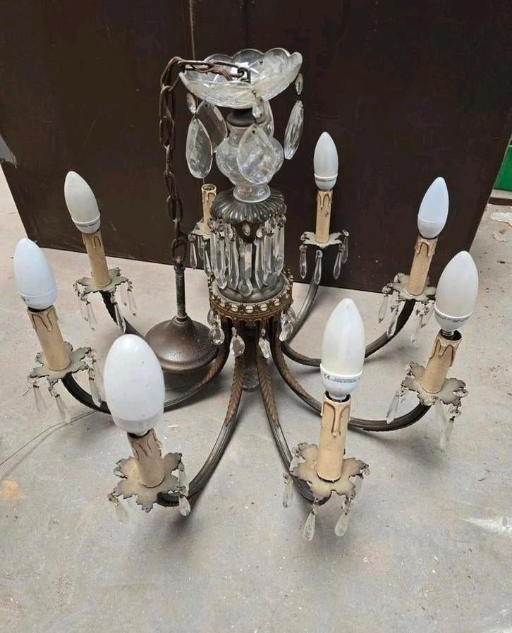 Mooie zware luster kroonluchter met kralen kasteel, Ophalen, Gebruikt