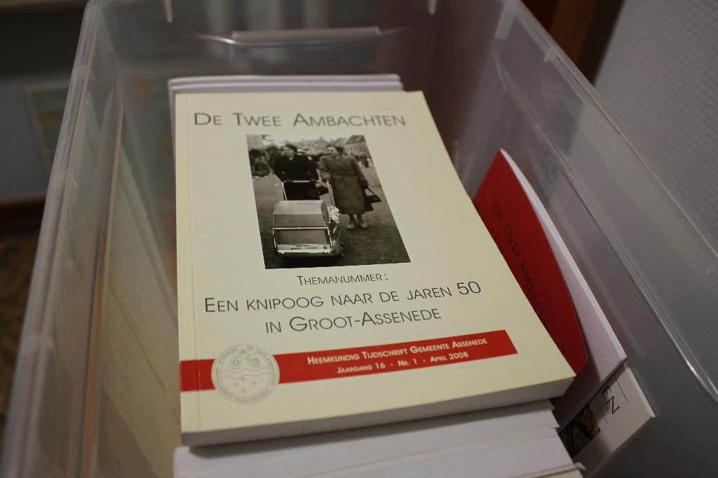 De twee ambachten, Heemkundig Assenede, Boeken, Ophalen, Zo goed als nieuw, Overige typen