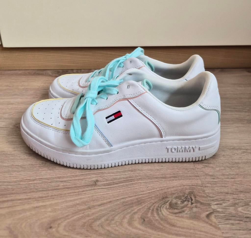 Tommy Jeans baskets blanches et pastel - pointure 39, Enlèvement ou Envoi, Sneakers et Baskets, Porté, Blanc