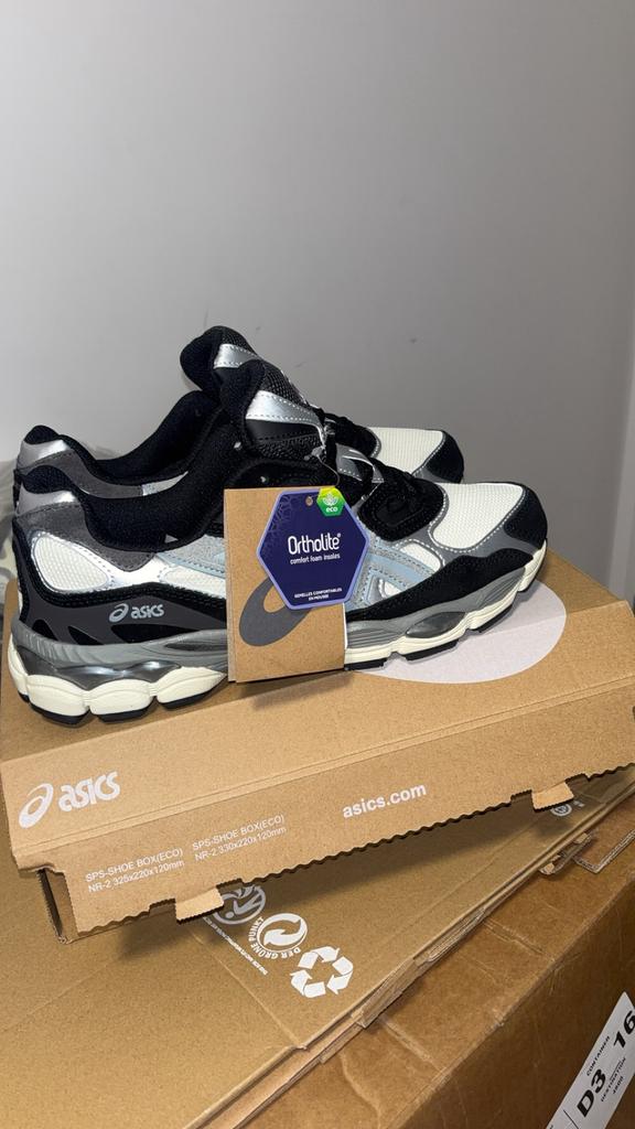 ASICS herenschoenen in verschillende maten verkrijgbaar, Zwart, Nieuw, Ophalen of Verzenden, Sneakers