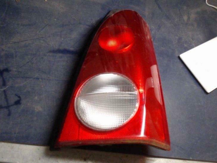 feu arriere droit renault clio 2, Enlèvement ou Envoi, Utilisé, Renault