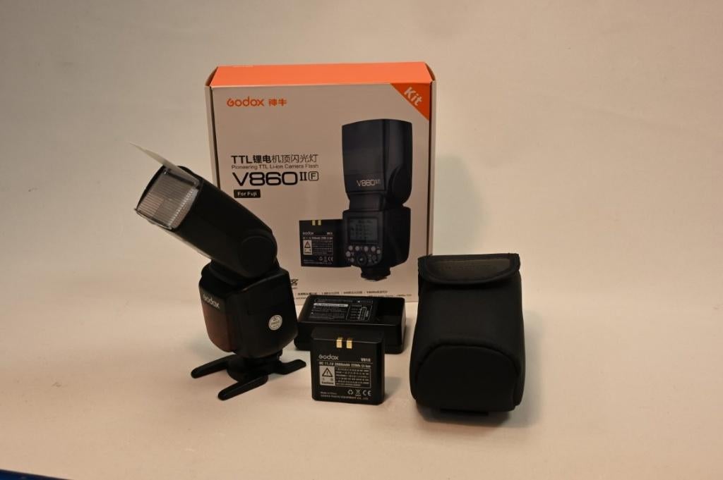Flits Godox V 860 II voor Fuji, Ophalen of Verzenden, Zo goed als nieuw, Overige merken, Kantelbaar