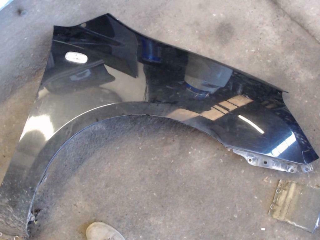 Aile avant droit Kia Carens 3 2006-2013 LP/13116, Enlèvement ou Envoi, Utilisé, Avant, Kia