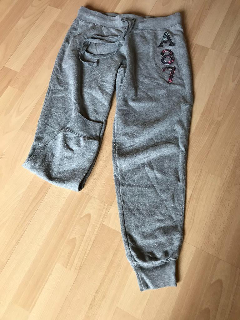 Joggen, Ophalen of Verzenden, Gedragen, Maat 36 (S), Grijs
